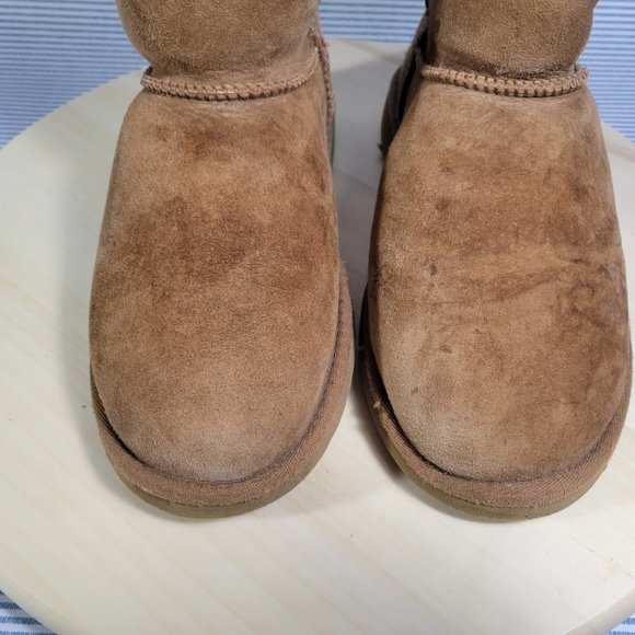 UGG AUSTRALIA 1962 BAILEY 3-Button Triplet Boots Suede Women's Size 5 Chestnut - Picture 8 of 11